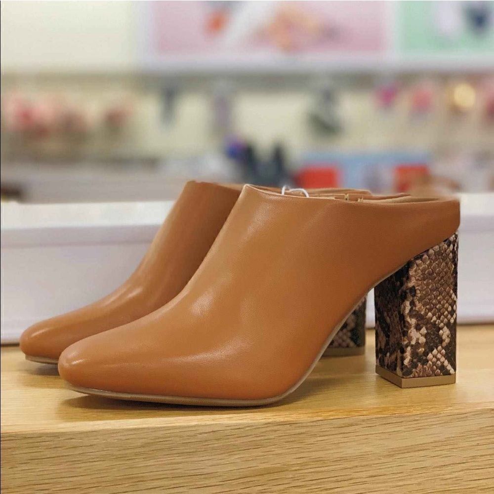 Women's Paula Mule Heels Snake Print Size 11